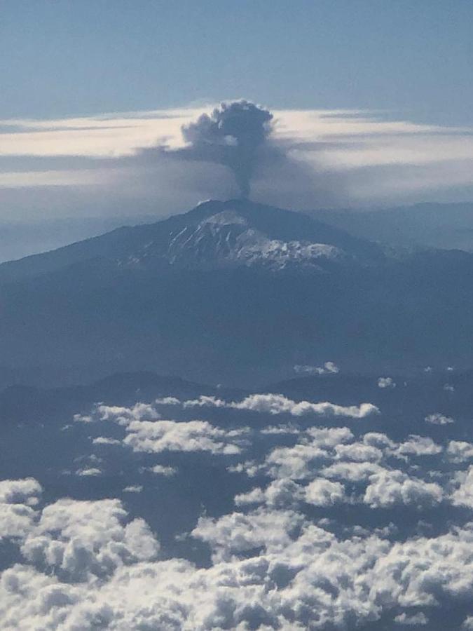 Le Tre Meraviglie A 200 M Dal Mare كاتانيا المظهر الخارجي الصورة